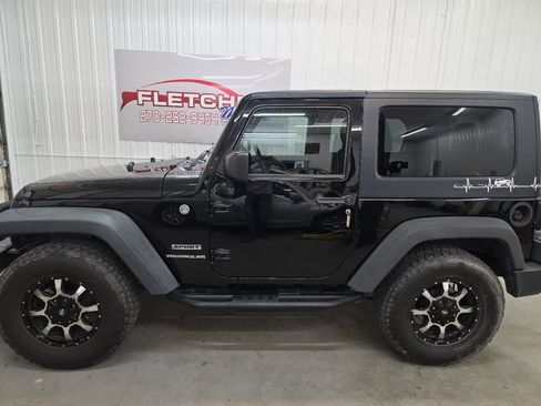 Used 2015 Jeep Wrangler Sport w/ Connectivity Group image 6