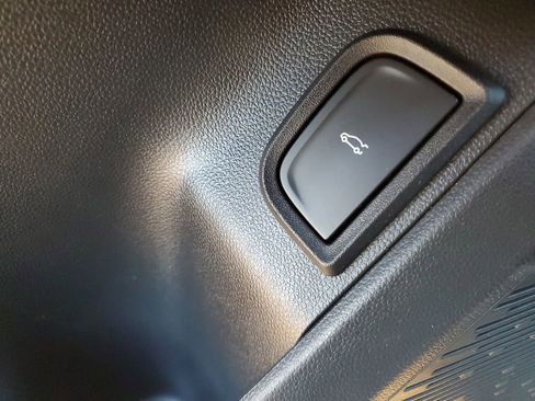 Used 2024 Chevrolet Equinox LT image 26