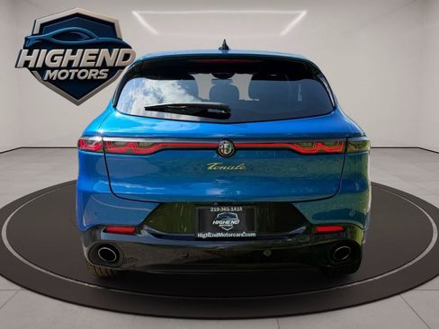 Used 2024 Alfa Romeo Tonale Veloce AWD/4WD image 5