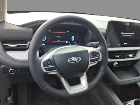New 2026 Ford Explorer Active image 21