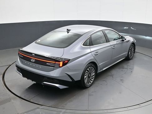 Certified 2025 Hyundai Sonata SEL image 17