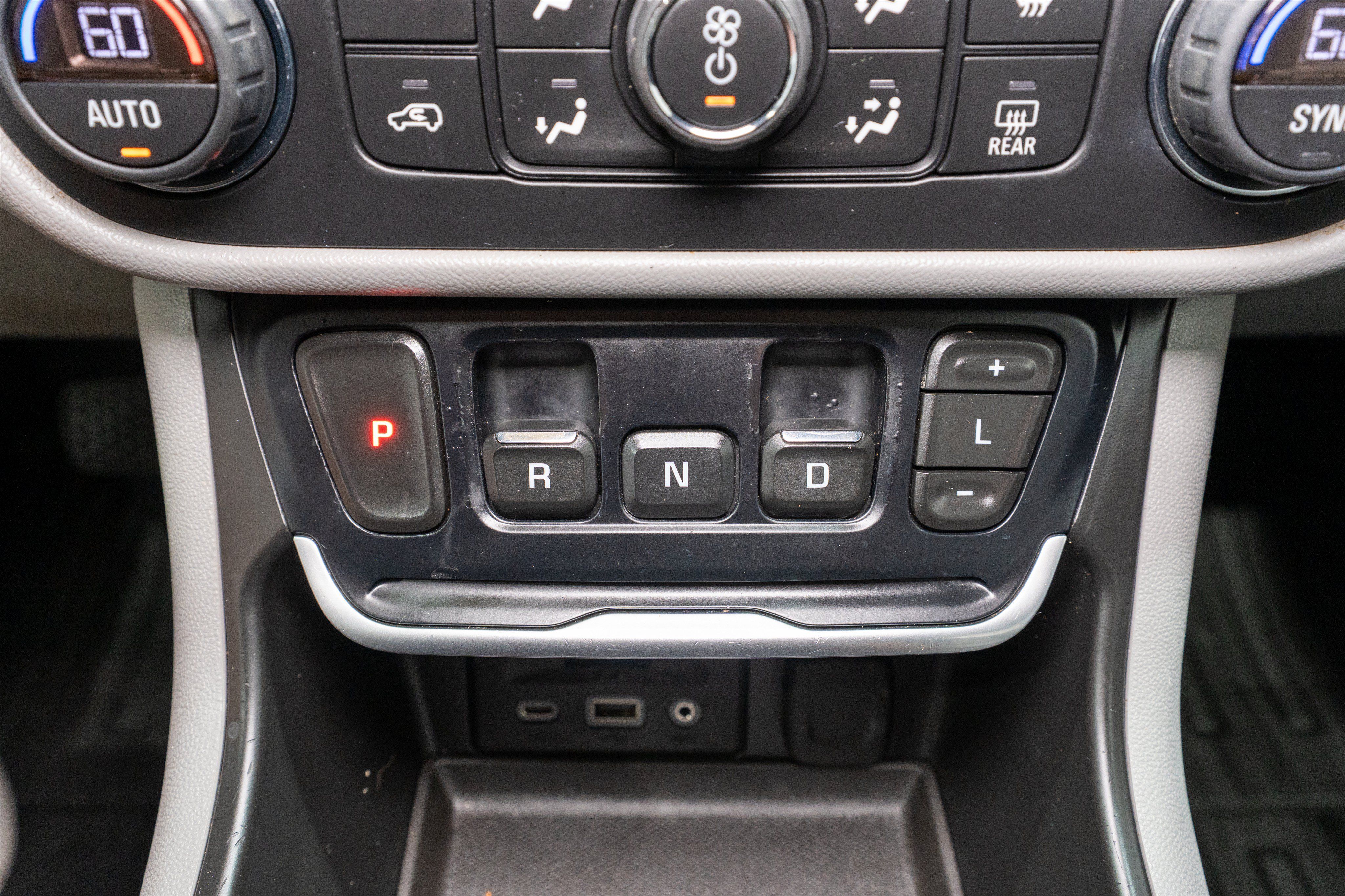 Used 2019 GMC Terrain SLT w/ Preferred Package AWD/4WD image 24