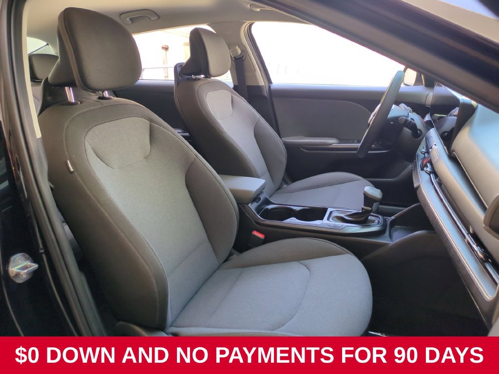 Used 2025 Kia K4 FWD image 26