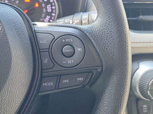 Certified 2021 Toyota RAV4 XLE image 34