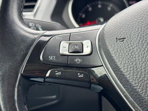 Used 2019 Volkswagen Tiguan SE AWD/4WD image 22