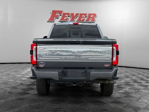 Certified 2025 Ford F350 Platinum w/ Platinum Plus Package AWD/4WD image 4