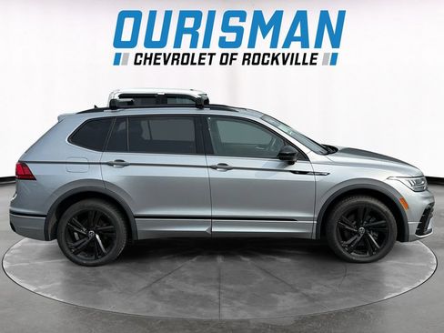 Used 2023 Volkswagen Tiguan SE R-Line FWD image 7