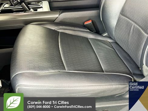 Used 2025 Ford F150 Lariat AWD/4WD image 23