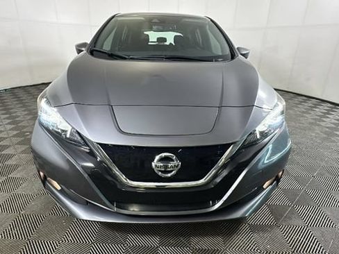 Used 2022 Nissan Leaf SV w/ SV Technology Package FWD image 7