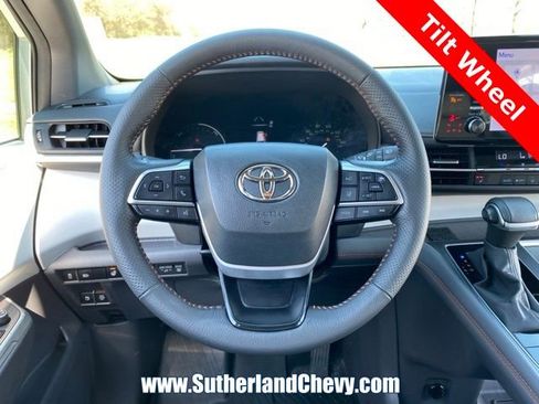 Used 2024 Toyota Sienna XSE FWD image 18