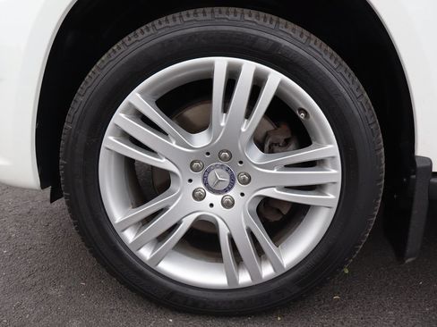 Used 2013 Mercedes-Benz GLK 250 BlueTEC 4MATIC image 39