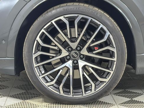 Used 2024 Audi SQ8 Premium Plus w/ 23" Wheel Package AWD/4WD image 26