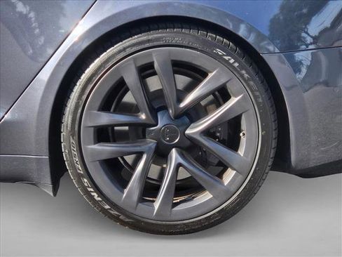 Used 2023 Tesla Model S Standard Range image 21
