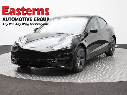 Used 2023 Tesla Model 3 Standard Range RWD image 1