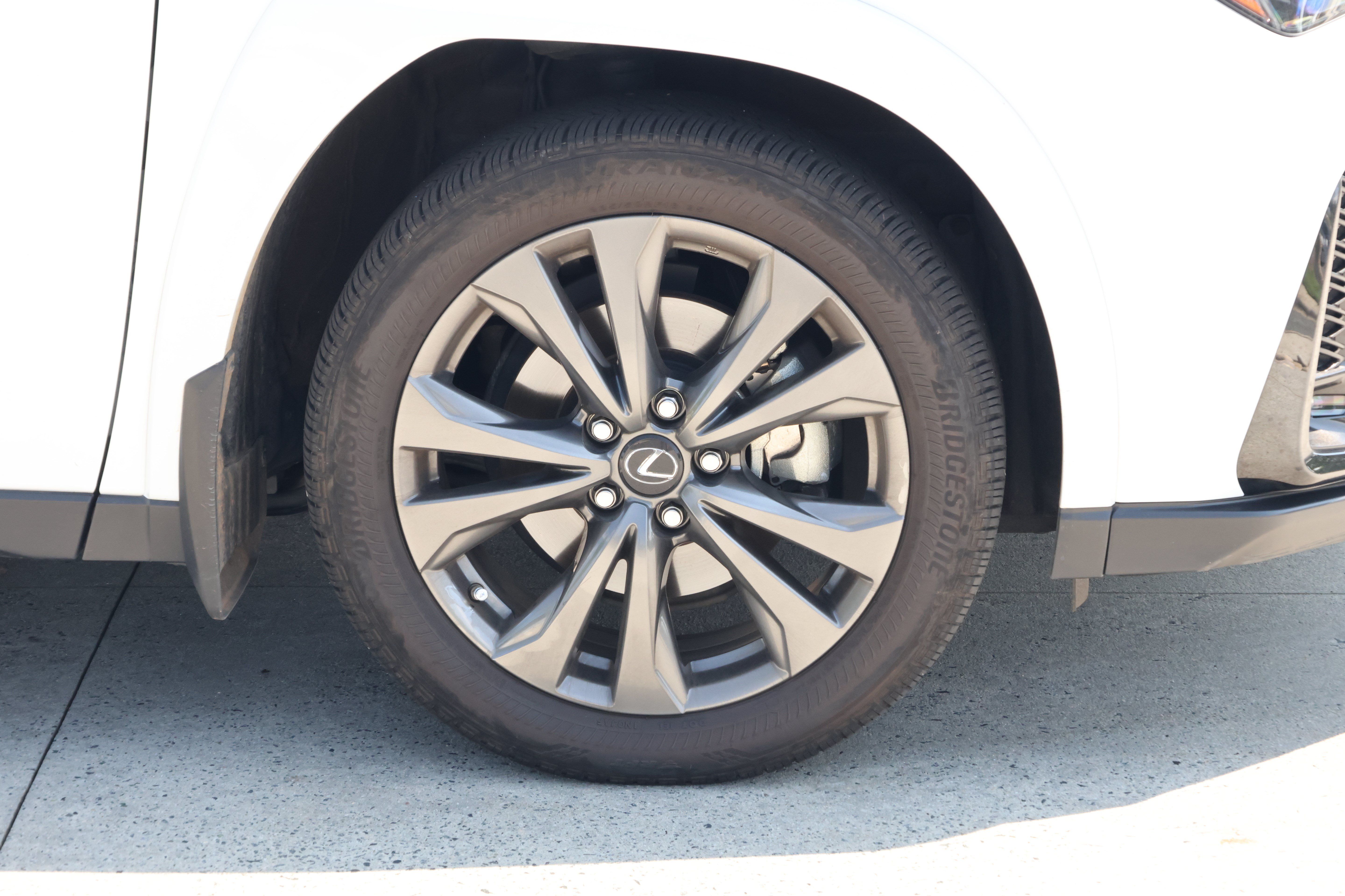 Certified 2023 Lexus UX 250h F Sport FWD image 11
