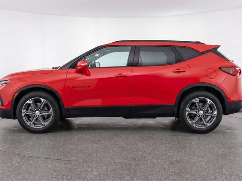 Used 2025 Chevrolet Blazer LT FWD image 5