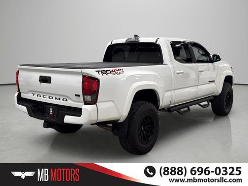 Used 2019 Toyota Tacoma SR5 AWD/4WD image 4