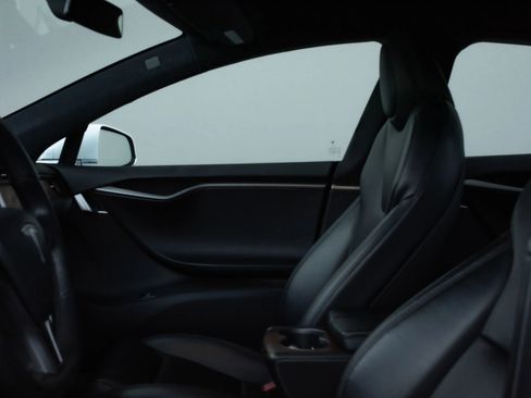 Used 2020 Tesla Model S Long Range image 13
