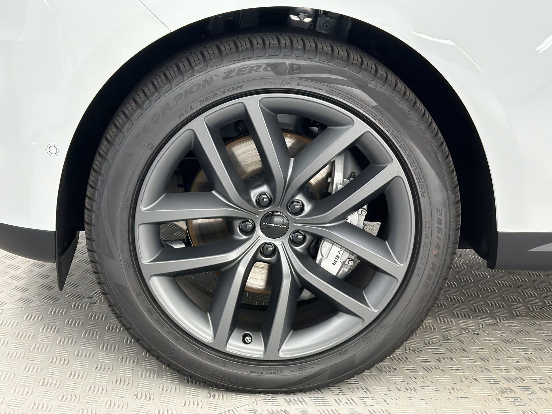 New 2026 Land Rover Range Rover Sport SE AWD/4WD image 12