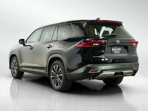 Used 2026 Toyota Grand Highlander AWD Hybrid image 3