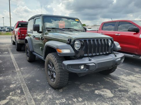 Used 2023 Jeep Wrangler Sport AWD/4WD image 6