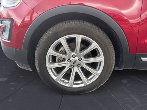 Used 2017 Ford Explorer Limited image 14