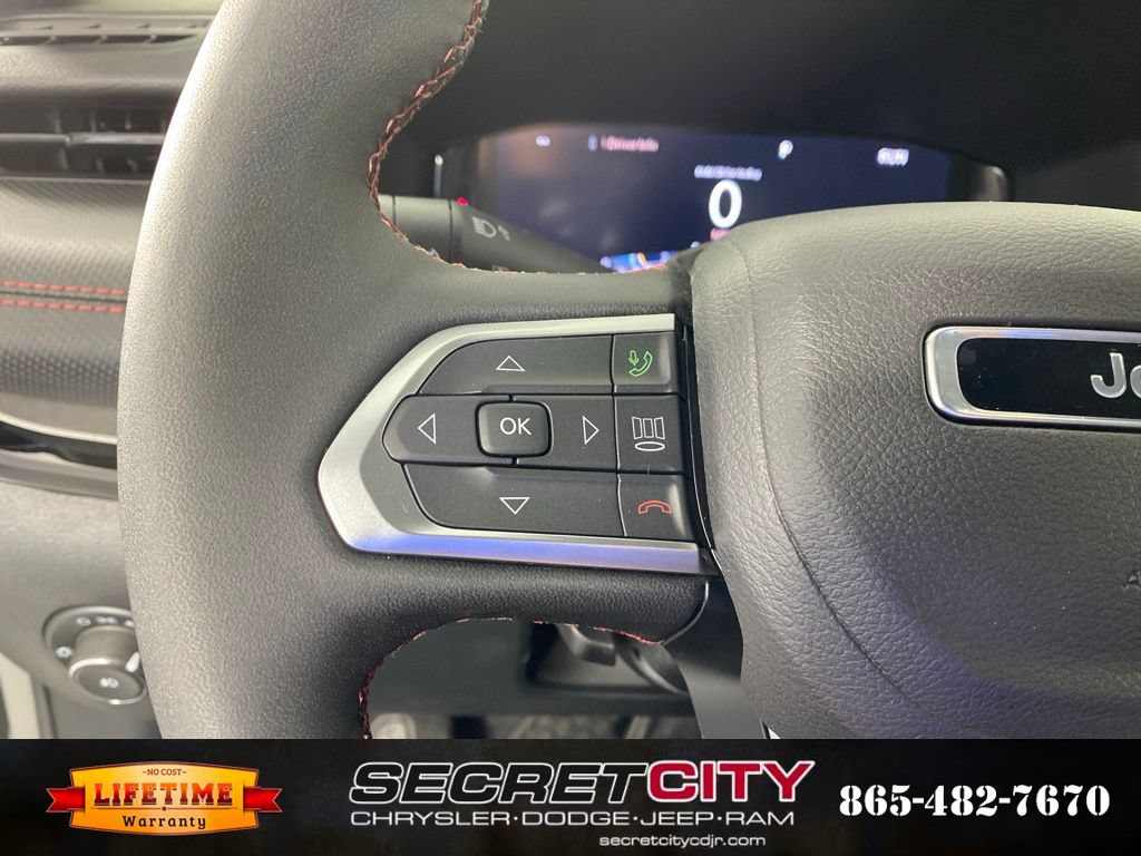 New 2026 Jeep Compass Trailhawk w/ Sun, Sound & Navigation Group AWD/4WD image 15