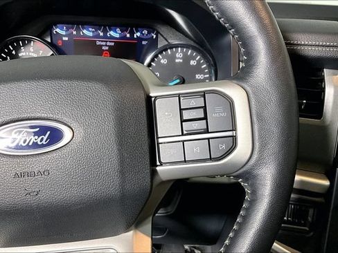 Used 2023 Ford Expedition XLT RWD image 19
