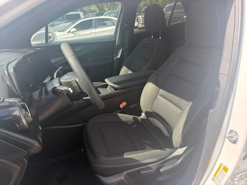 Used 2025 Chevrolet Blazer EV LT AWD/4WD image 11