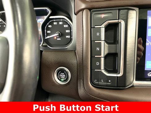 Used 2021 GMC Yukon Denali w/ Denali Ultimate Package AWD/4WD image 9