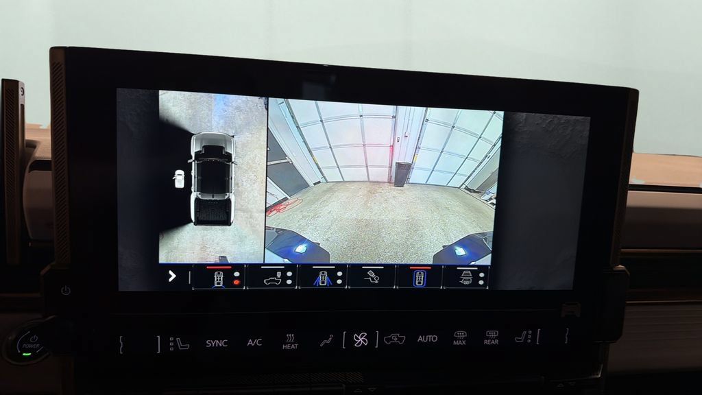 Used 2022 GMC Hummer EV Edition 1 w/ LPO, Illumination Package AWD/4WD image 17