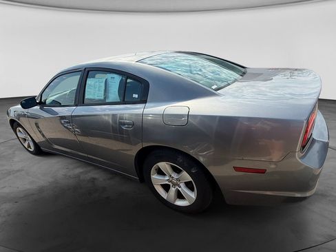 Used 2012 Dodge Charger SE w/ Connectivity Group RWD image 6