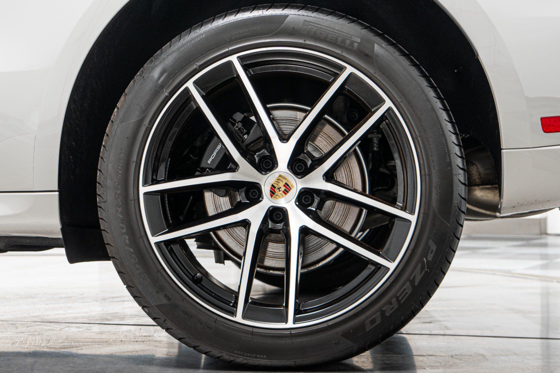 Used 2026 Porsche Macan AWD/4WD image 11