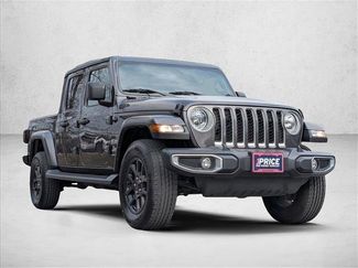 Used 2023 Jeep Gladiator Overland AWD/4WD video 3