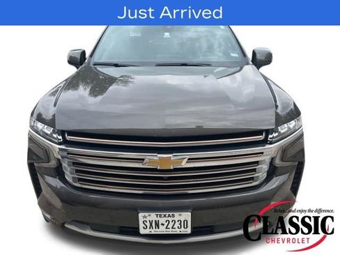 Used 2021 Chevrolet Tahoe High Country w/ Premium Package image 15