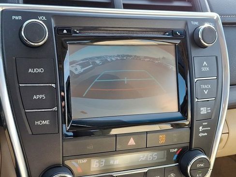 Used 2015 Toyota Camry XLE image 21