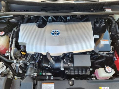 Used 2019 Toyota Prius Limited FWD image 33