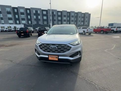 Used 2022 Ford Edge SEL image 3