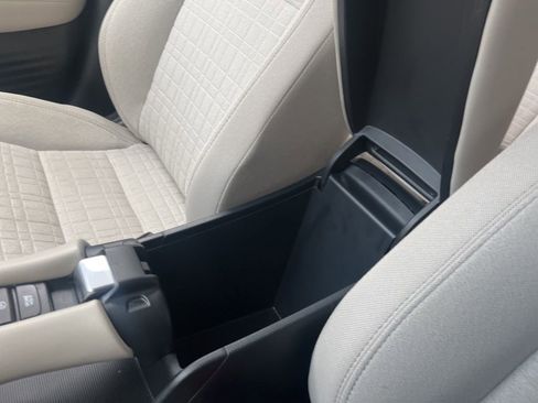 Certified 2023 Honda HR-V LX image 25