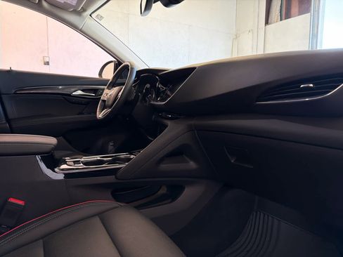 Used 2023 Buick Envision Essence w/ Sport Touring Package image 27
