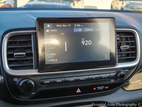 Used 2021 Hyundai Venue SE image 21