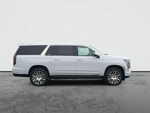 New 2026 Cadillac Escalade ESV Platinum Luxury image 9
