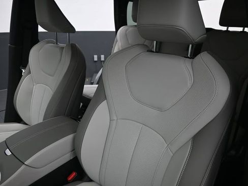 New 2026 INFINITI QX60 Luxe w/ Cargo Package image 15