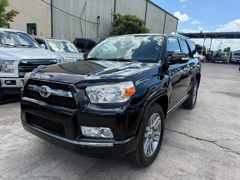 Used 2010 Toyota 4Runner Limited AWD/4WD image 3