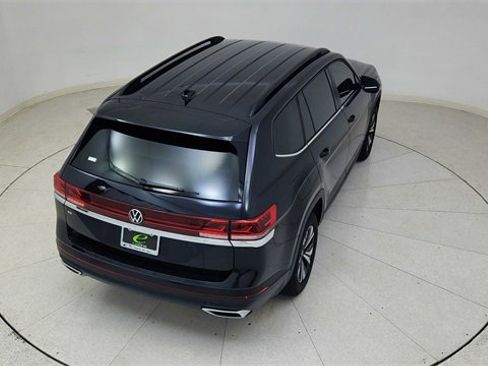Used 2025 Volkswagen Atlas SE image 83