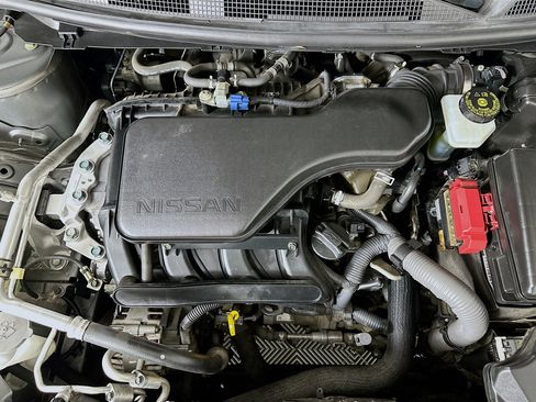 Used 2018 Nissan Rogue Sport SV image 30