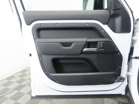 New 2025 Land Rover Defender 130 V8 image 25