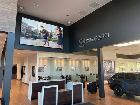 Used 2025 Volvo V60 B5 Cross Country Ultra AWD/4WD image 3