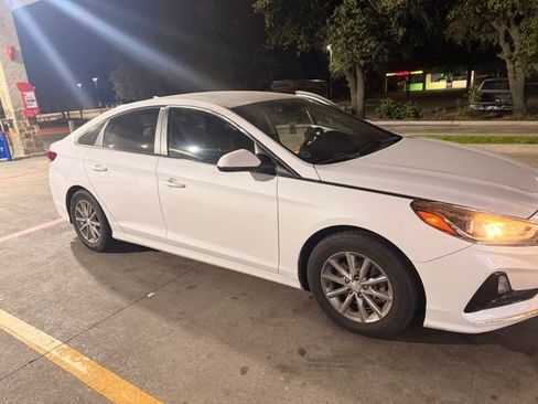 Used 2018 Hyundai Sonata SE w/ Cargo Package image 30