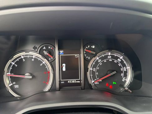 Used 2022 Toyota 4Runner Limited AWD/4WD image 20